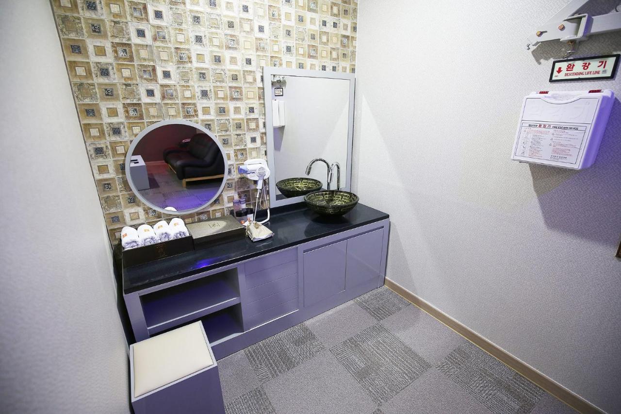 Iris Hotel Seosan Zewnętrze zdjęcie