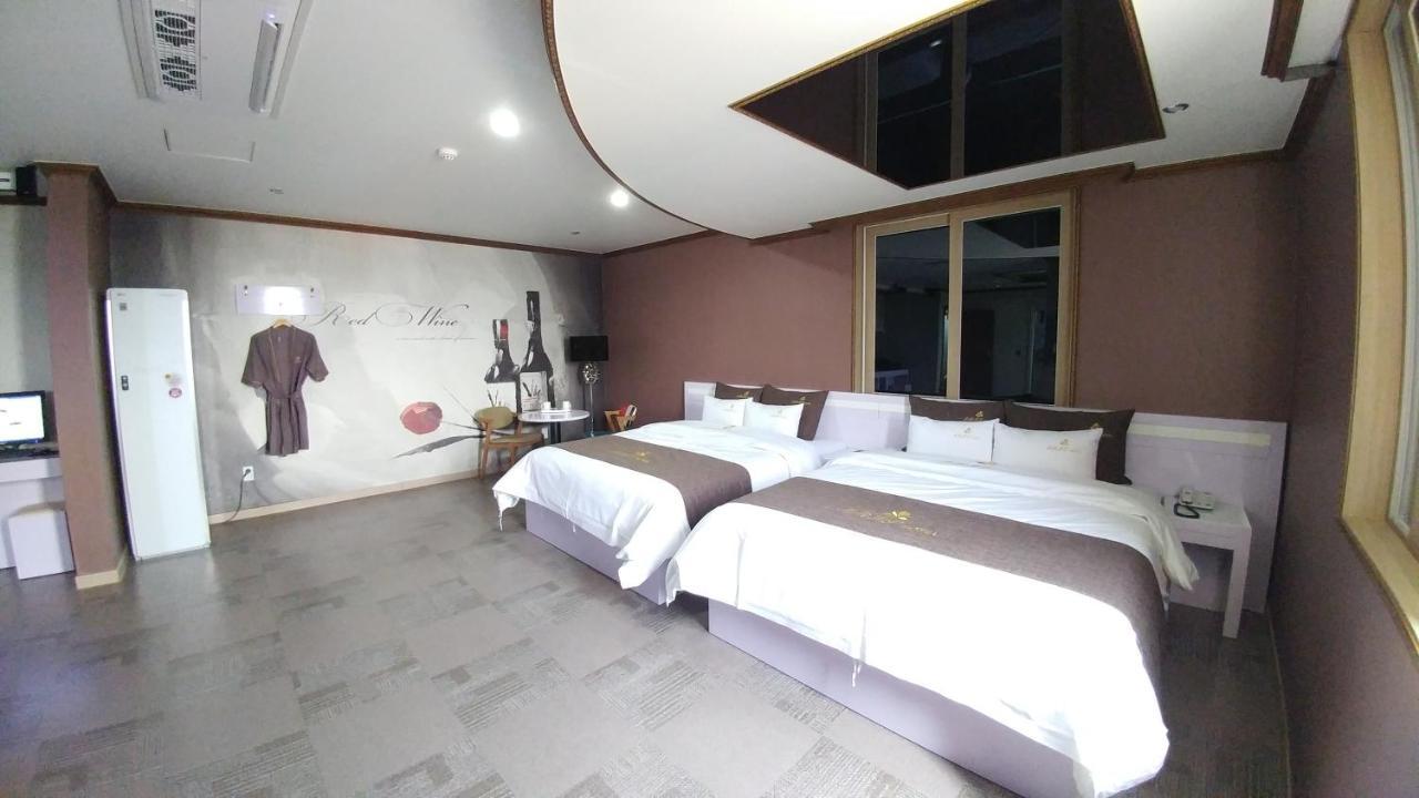 Iris Hotel Seosan Zewnętrze zdjęcie