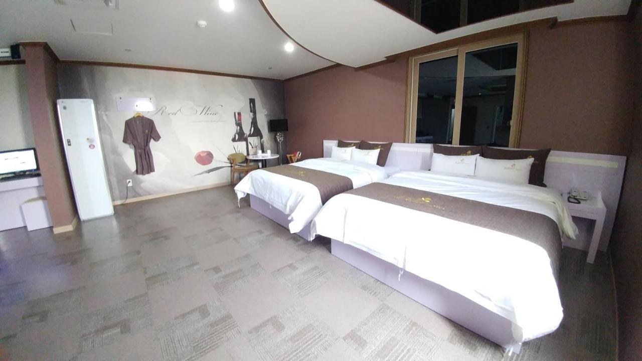 Iris Hotel Seosan Zewnętrze zdjęcie