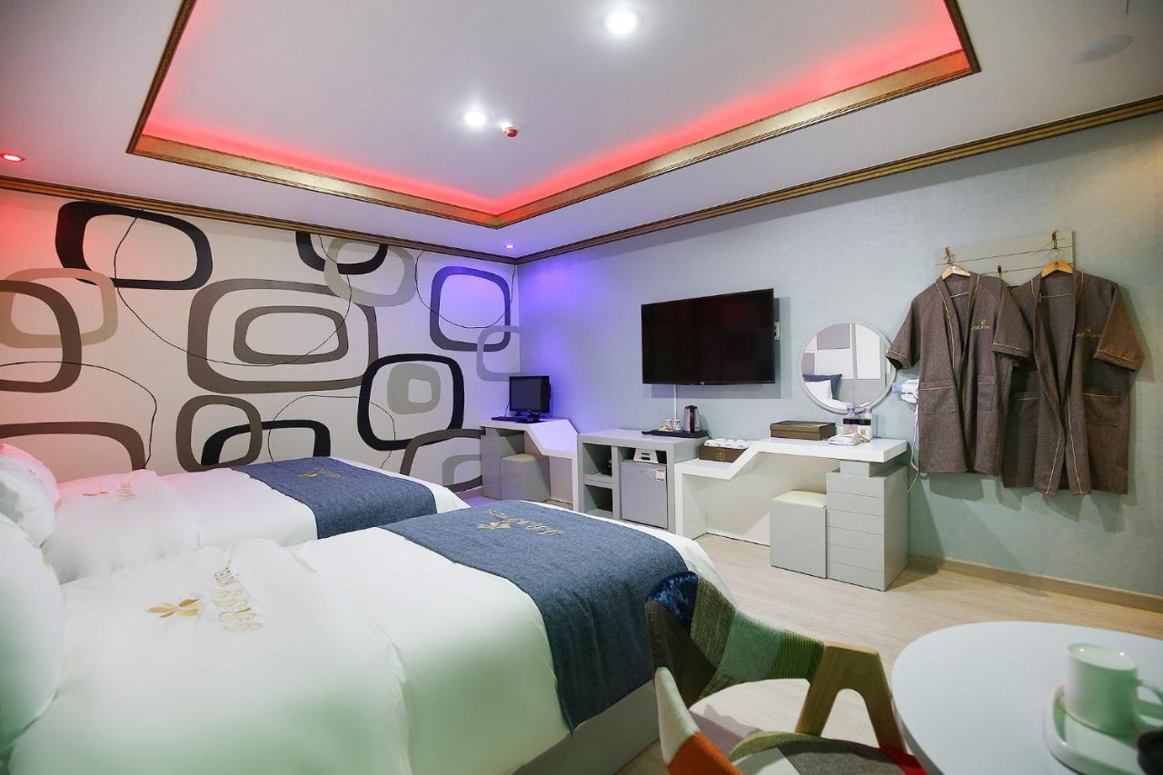 Iris Hotel Seosan Zewnętrze zdjęcie
